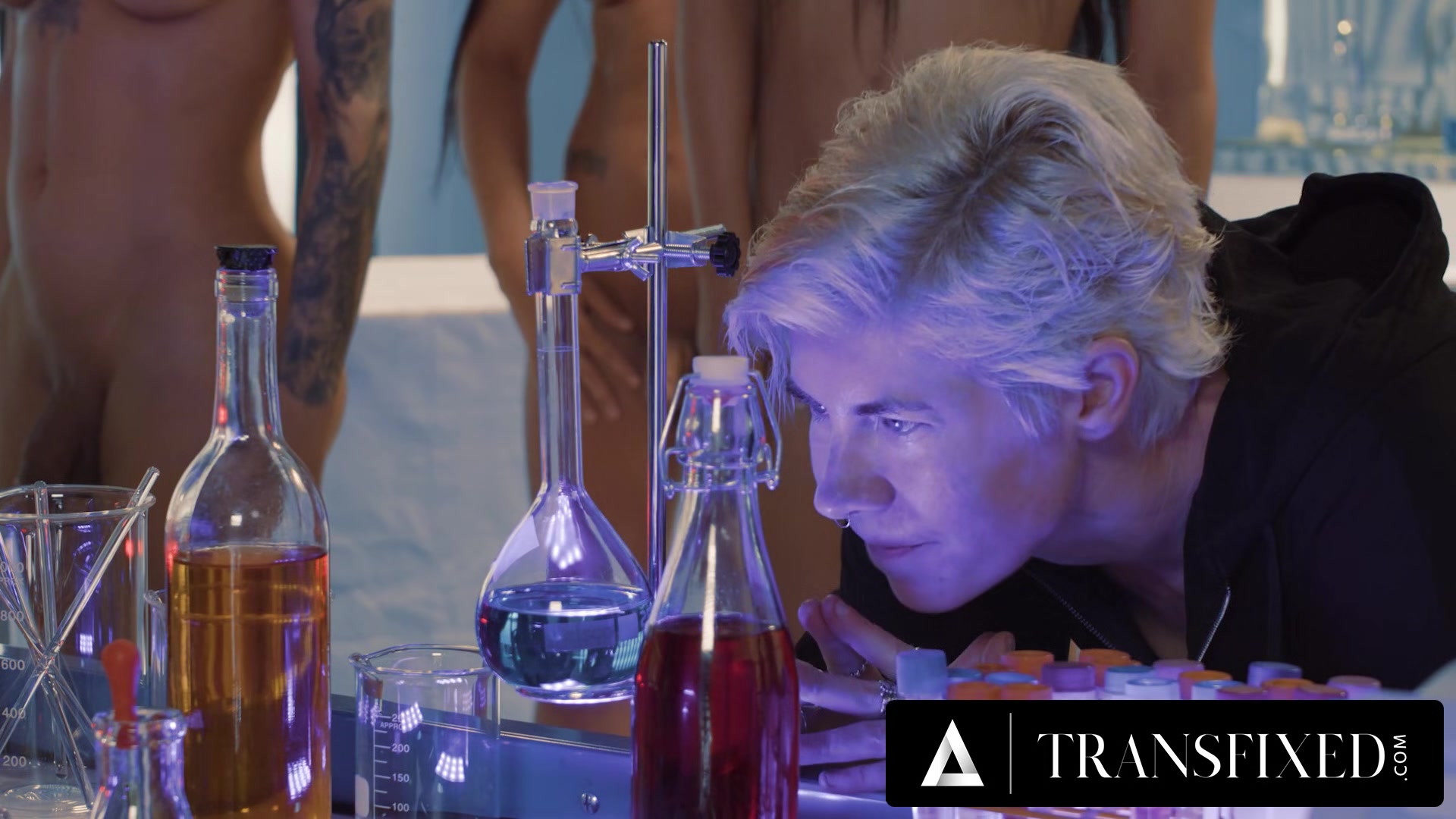 TRANSFIXED - DOLLS Siri Dahl Joins Trans Orgy With Khloe Kay, Eva Maxim, & Zariah Aura! GROUP SEX!