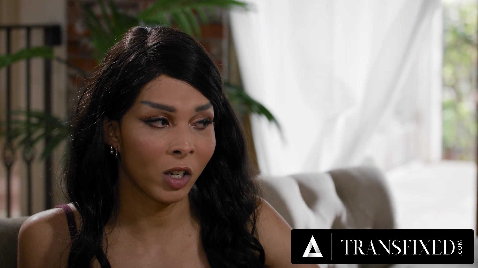 TRANSFIXED - Hung Darling Valeria Atreides Thanks Penny Barber For Being An LGBTQ Ally! PUSSY CREAMPIE