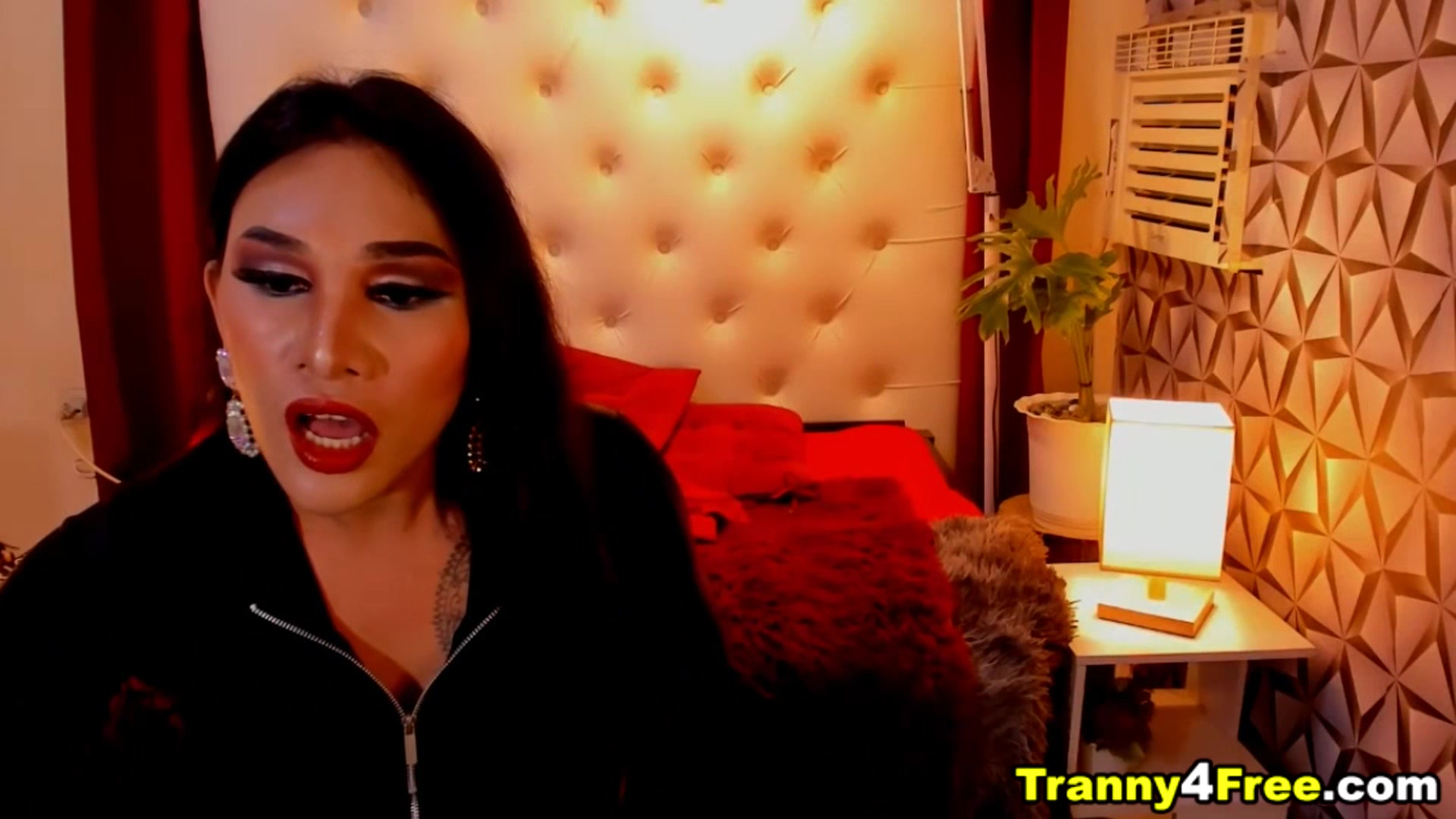 Horny Tranny Showing NiceTits and Jerking
