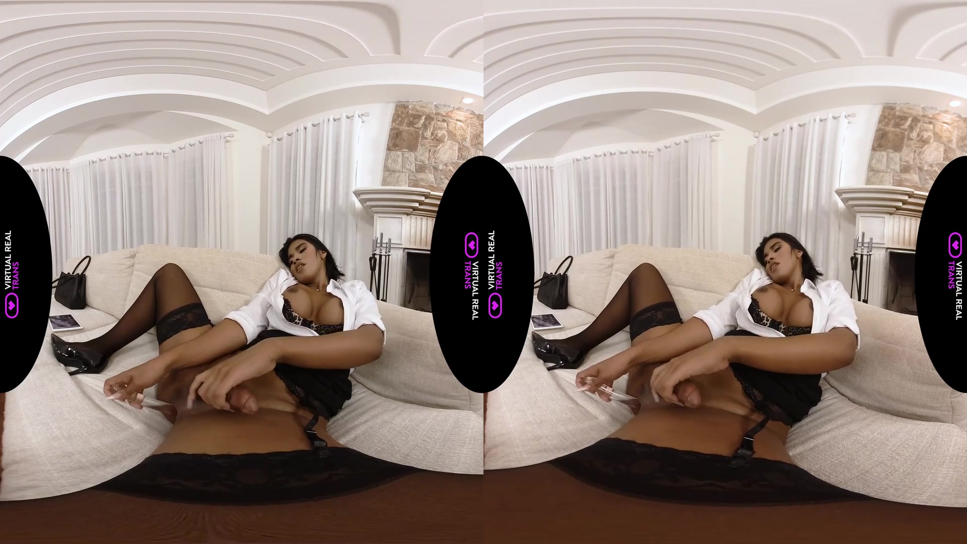Business Woman - VirtualRealTrans