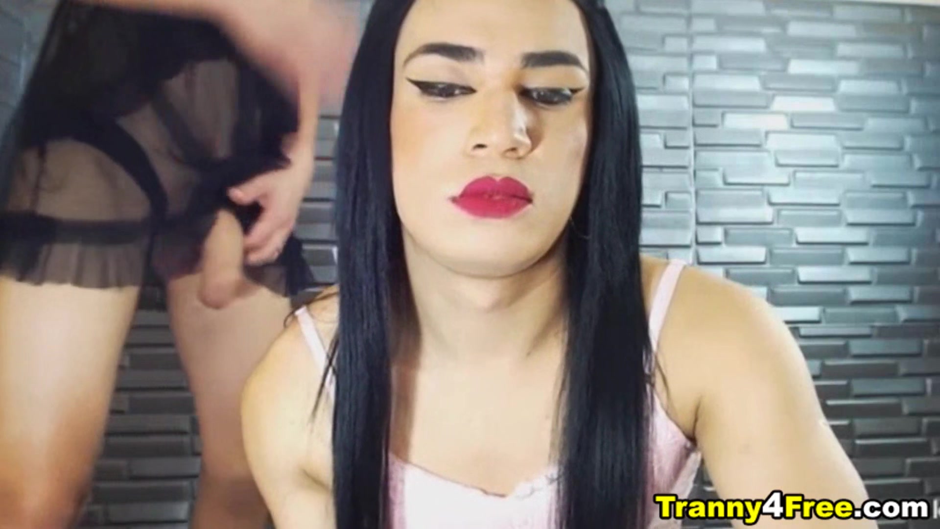Couple Trans Fucking Her Tight Asshole