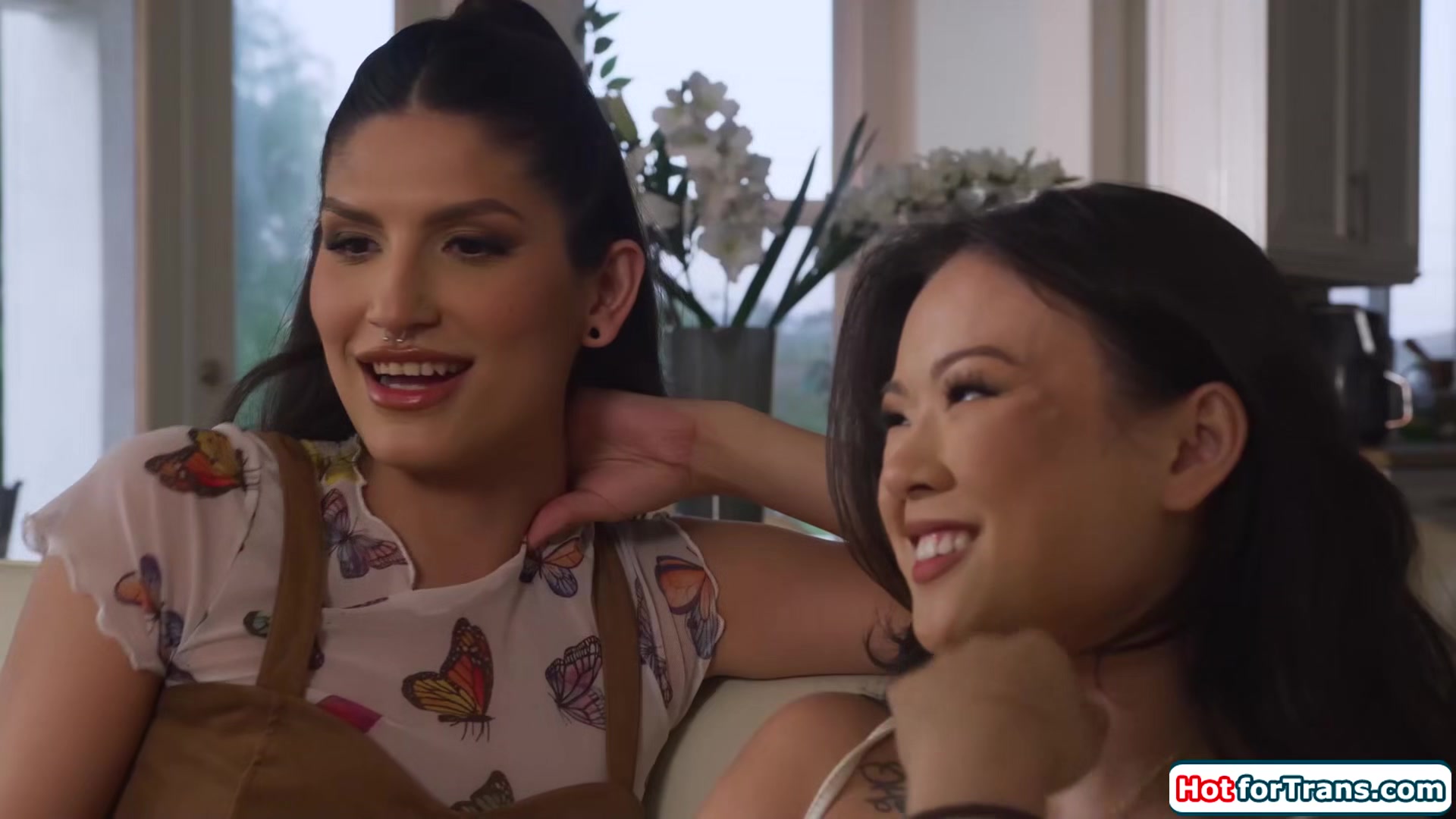 Asian Lulu Chu dares shemale gf Zariah Aura to creampie her
