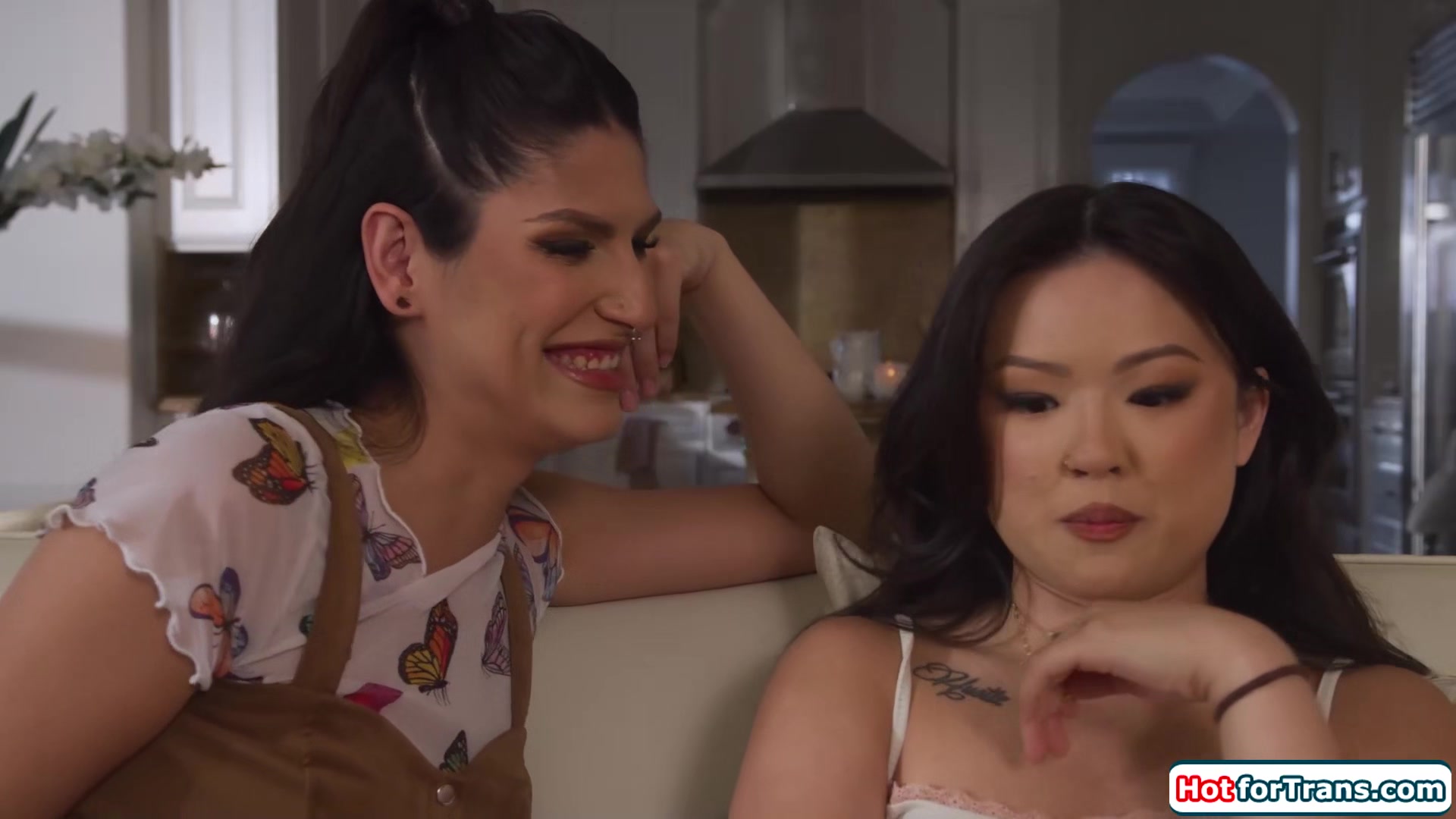 Asian Lulu Chu dares shemale gf Zariah Aura to creampie her