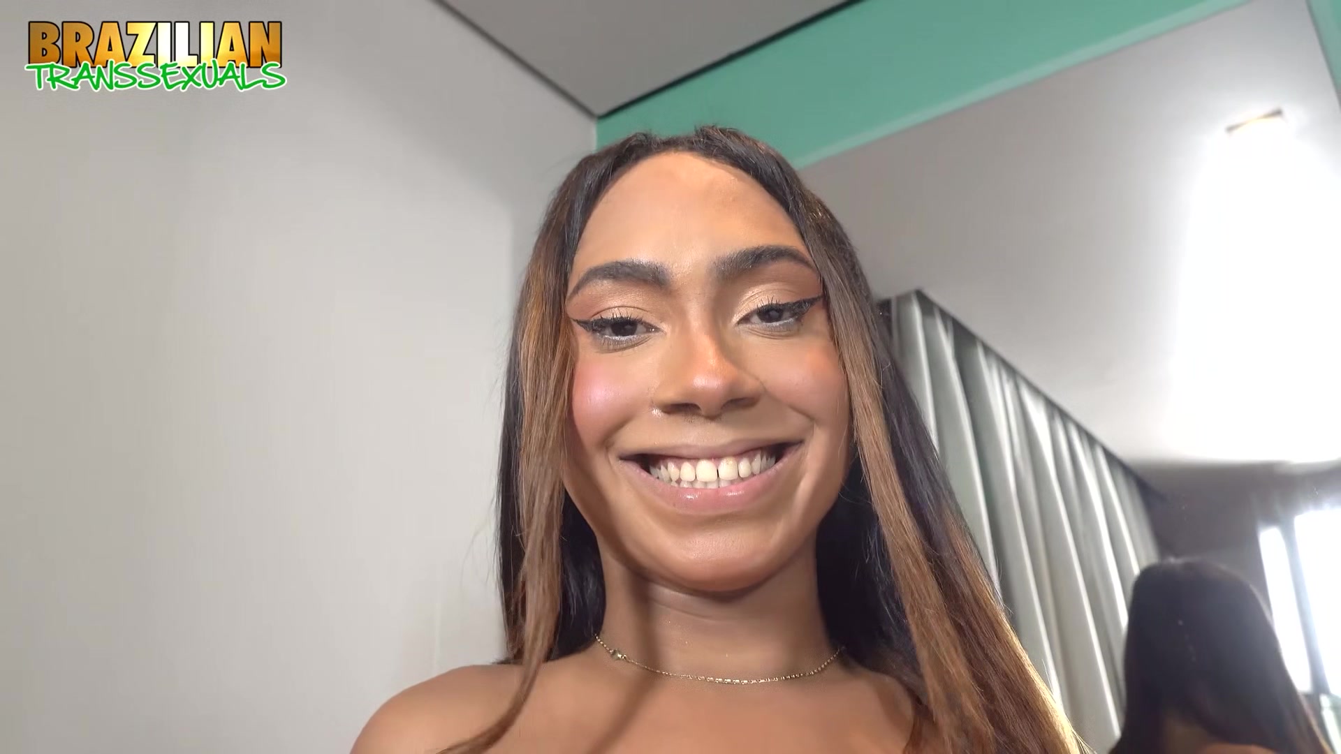BRAZILIAN TRANSSEXUALS - Orgasm Queen Flamming Return