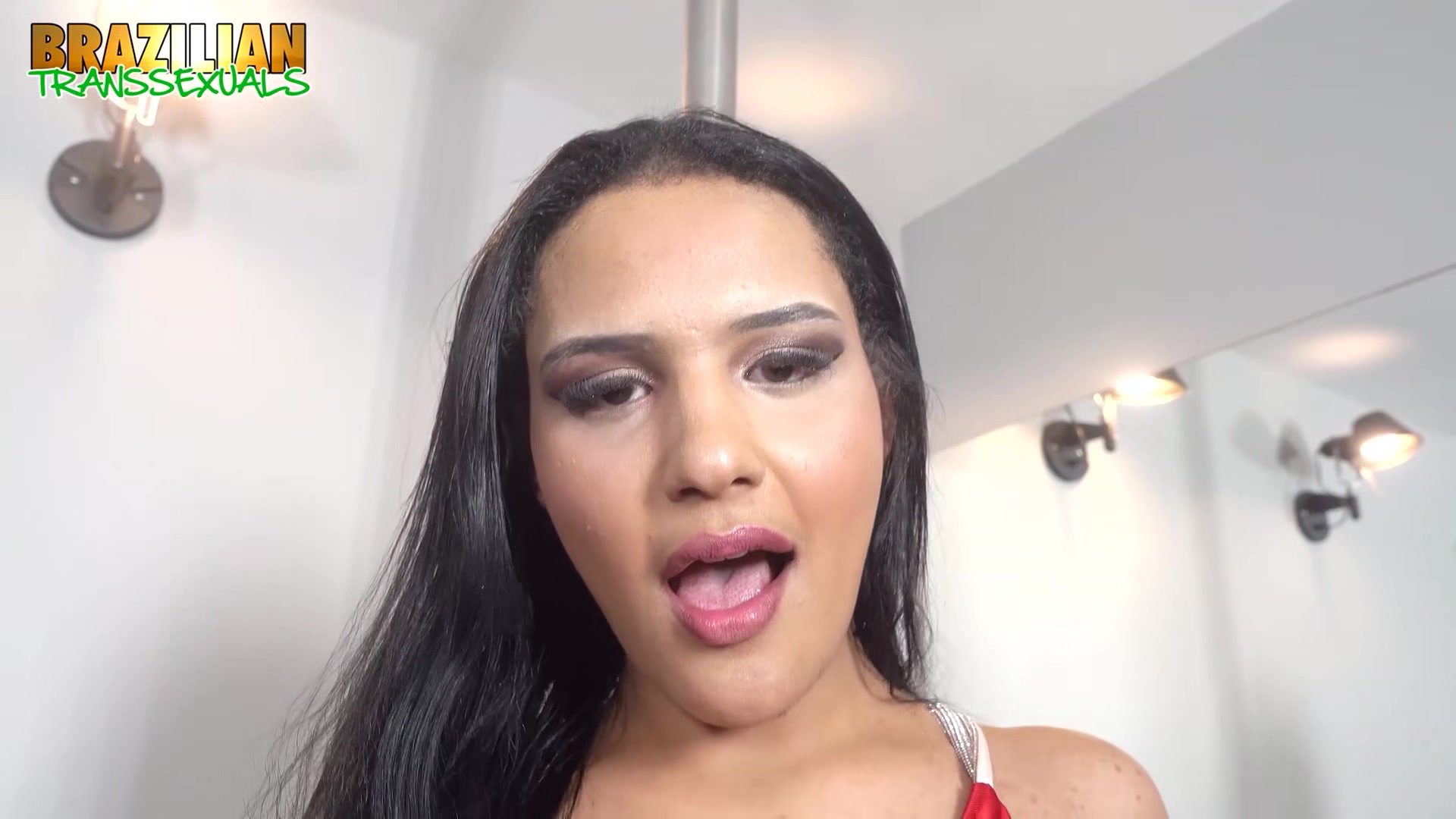 BRAZILIAN TRANSSEXUALS - Maria Eduarda Fresh For You Taste