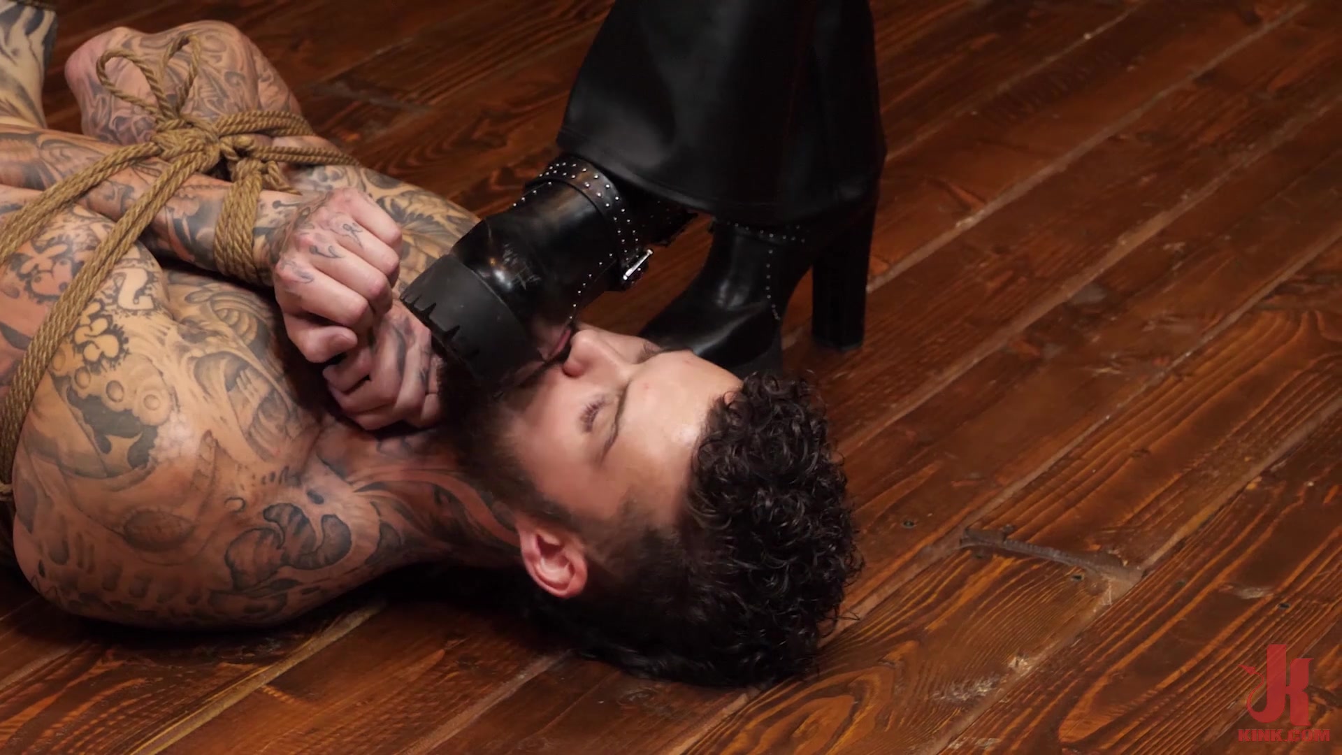 Cherry Mavrik: This Lucious Lady Doesnвђ™T Fuck Around - Kink