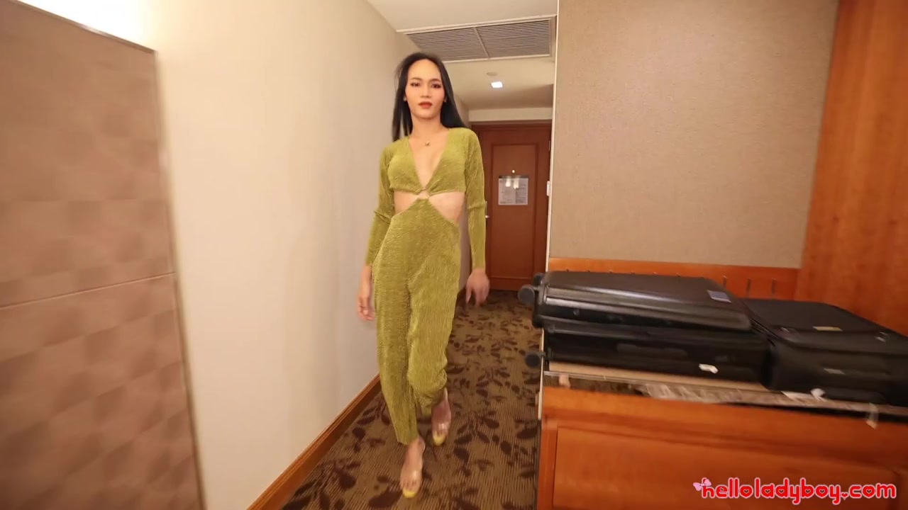 Tgirl Sex With Amateur Trans Model Gets Kinky At Hello Ladyboy