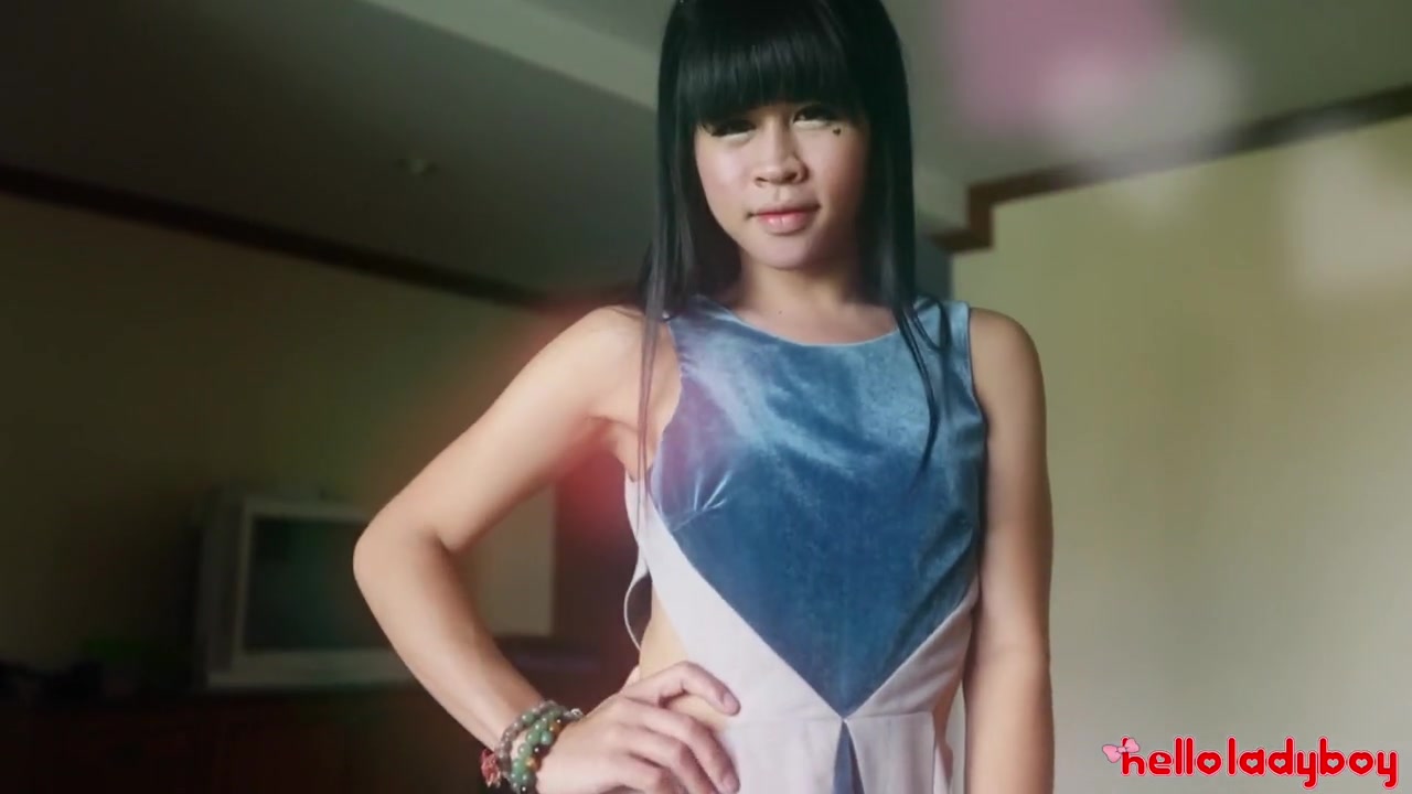 Amateur Ts Shows Big Cock - Helloladyboy Official Site
