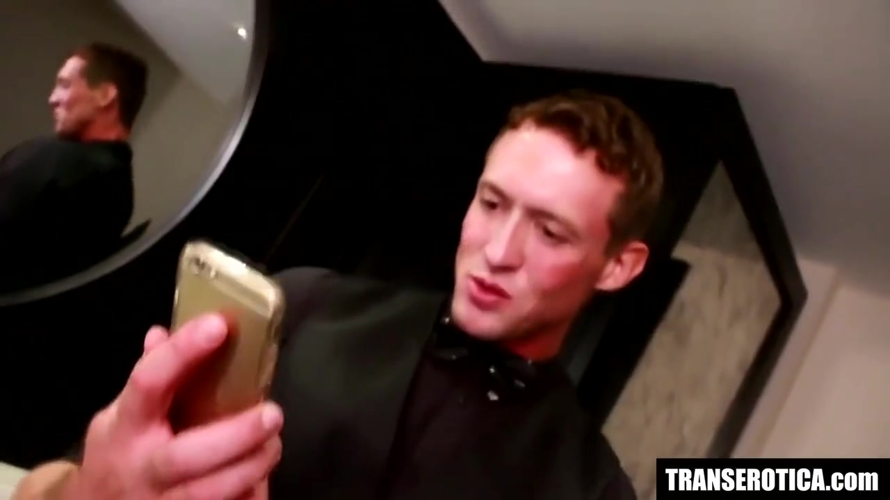 Sexy Trans Tyra Scott Invites Man To Fuck Her