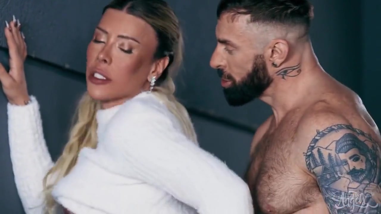 Trans Angel Babi Honey Anal Sex