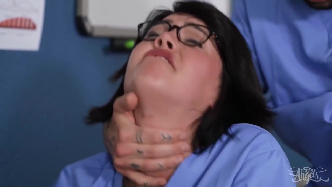 Trans Goddess Shows Her Skills