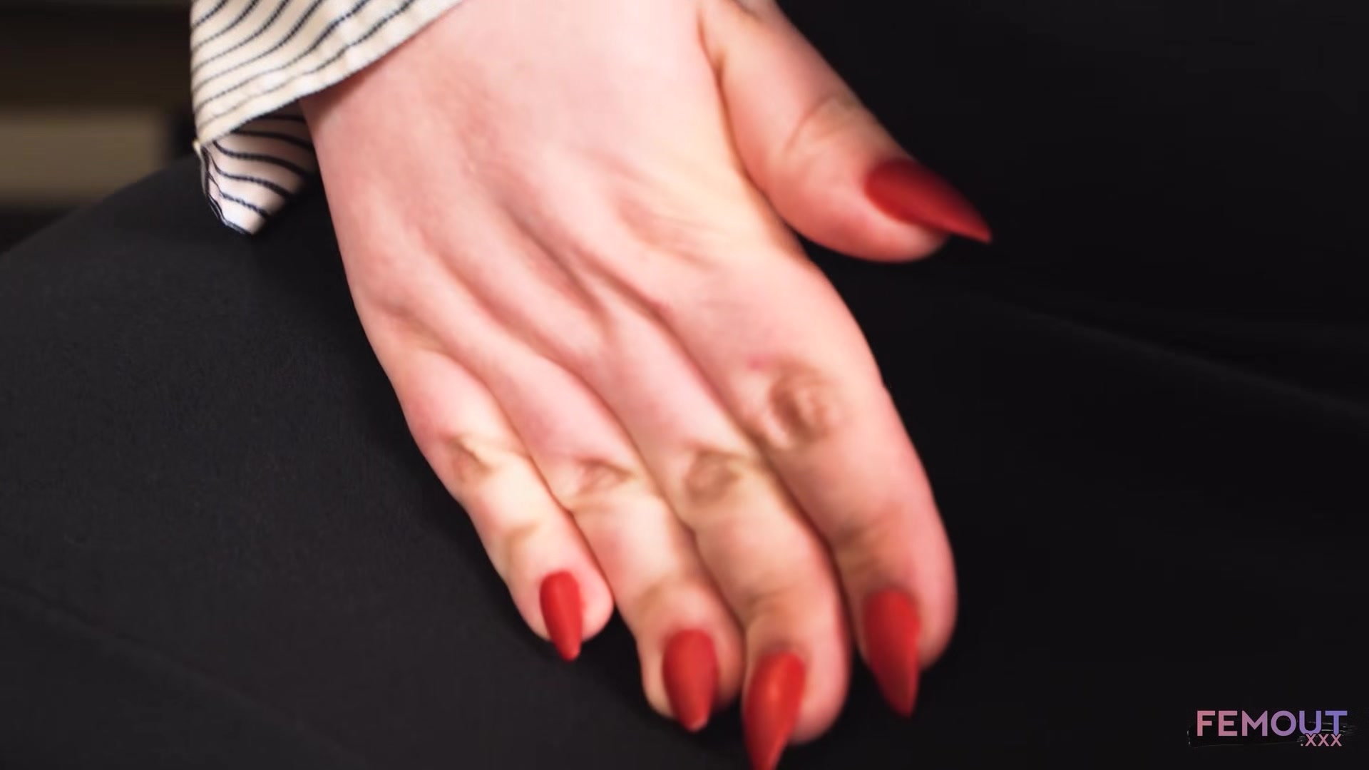 FEMOUT - Lacey Vamp Turns the Room into Erotic Fantasy