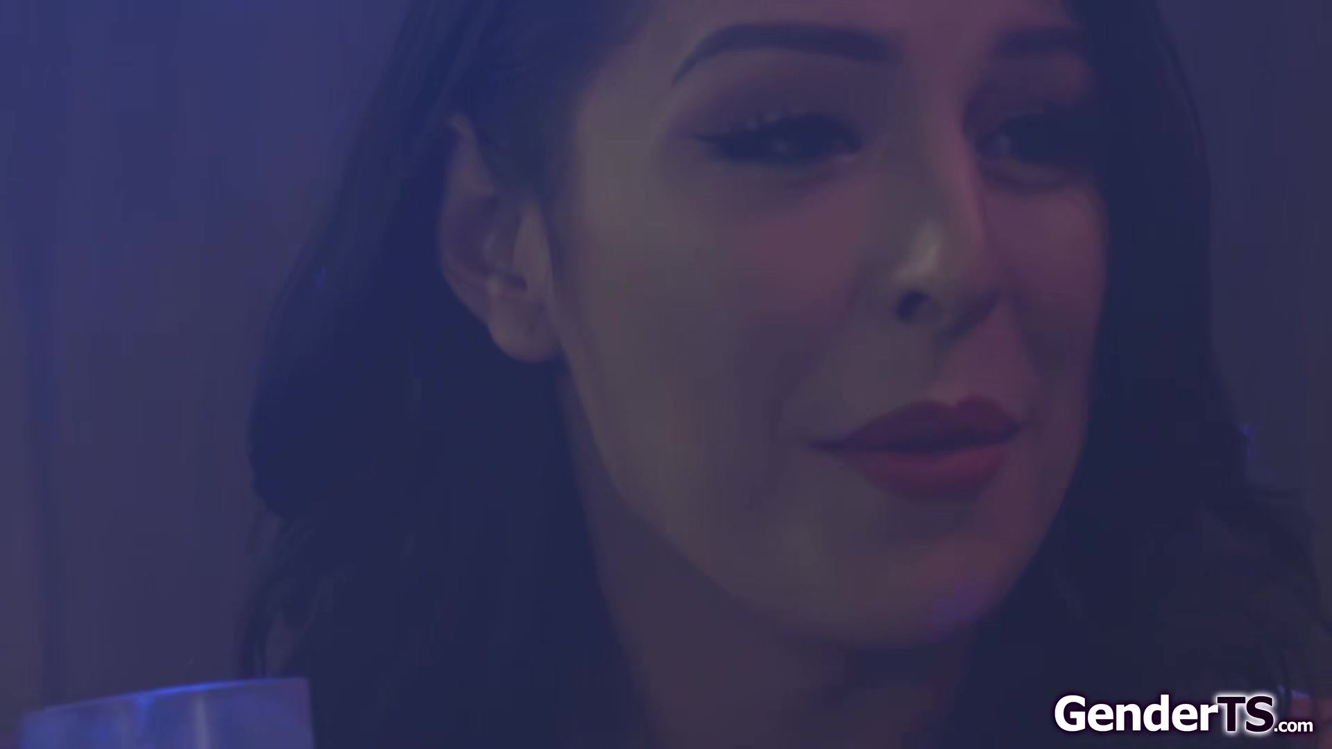 Shemale stepsister cums while being anal banged in the club